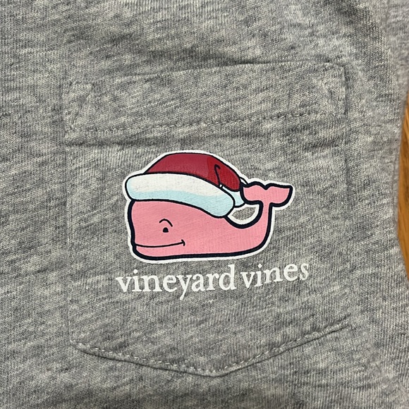 Christmas vineyard vines long sleeve - Picture 2 of 4